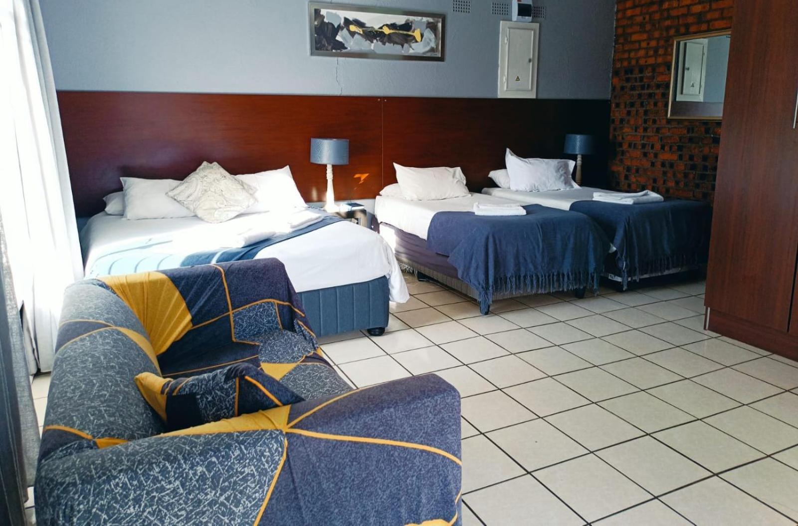 21 On Coetzee Guest House Bloemfontein Extérieur photo
