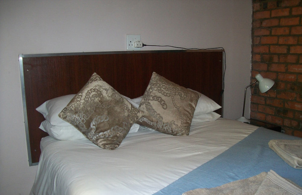 21 On Coetzee Guest House Bloemfontein Extérieur photo